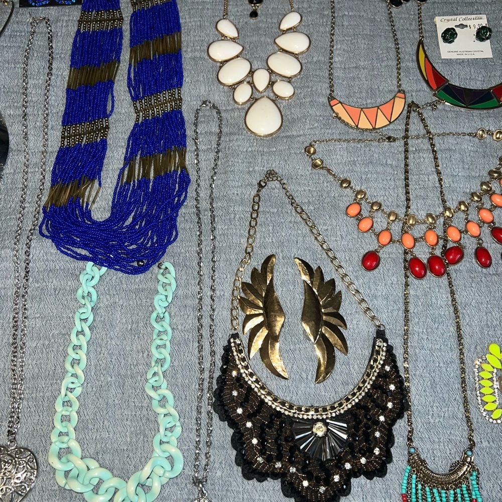 Jewelry - Picture 6 of 14